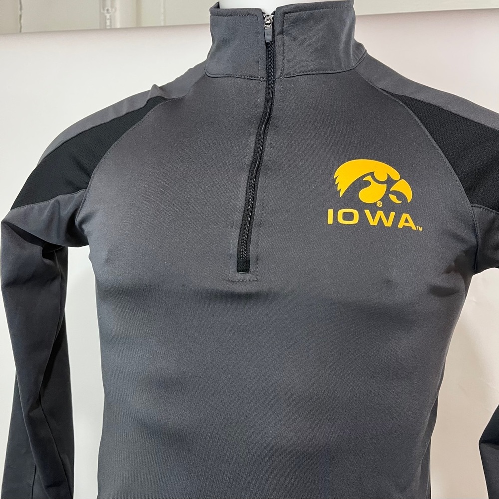 Iowa Hawkeyes Pullover 1/4 Zip Womens Small Gray NCAA Athletic (78) - Picture 2 of 9